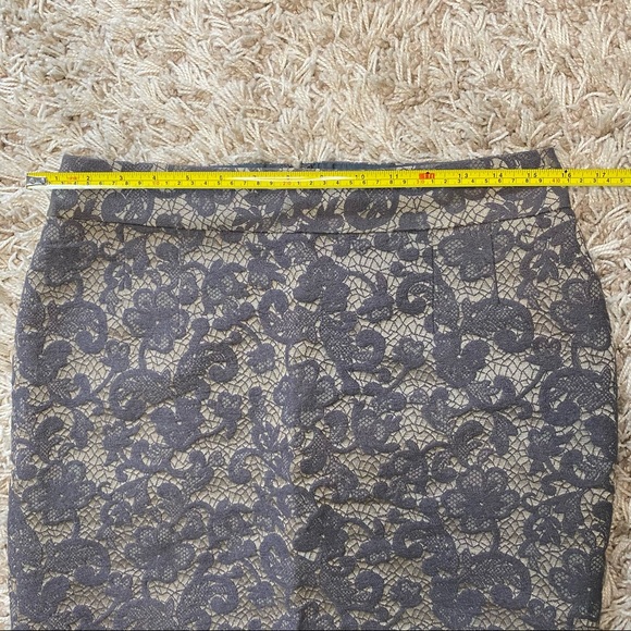 Classy Floral Embroidered Pencil Skirt - Picture 9 of 11